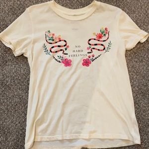 Creme Graphic  Tshirt